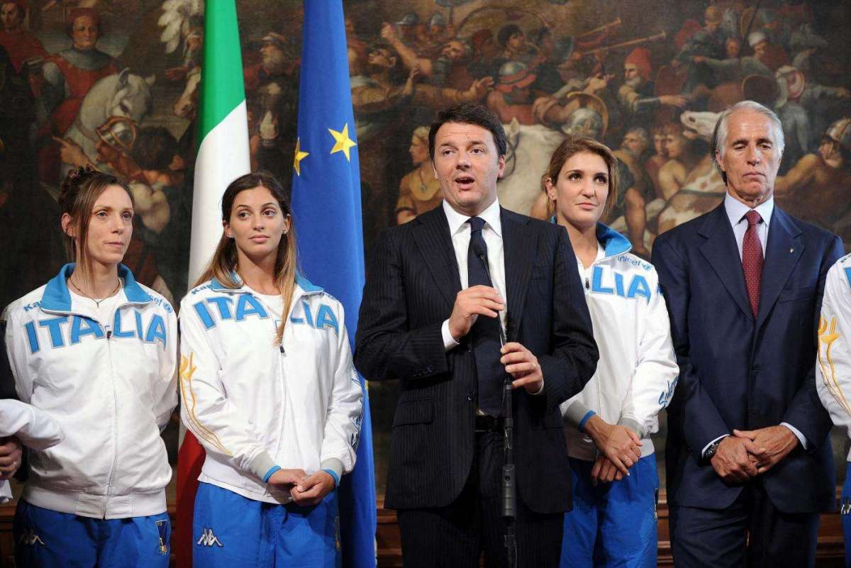 Matteo Renzi inconta gli atleti dei Mondiali di Mosca 2015