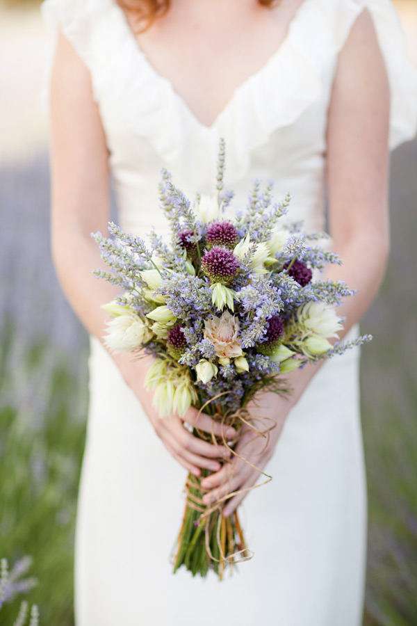 Bouquet con fiori di lavanda