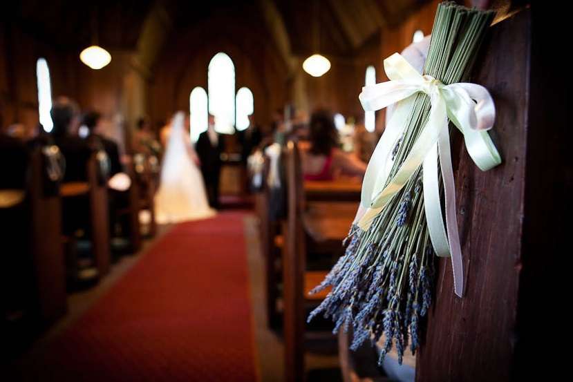 La lavanda per decorare la chiesa