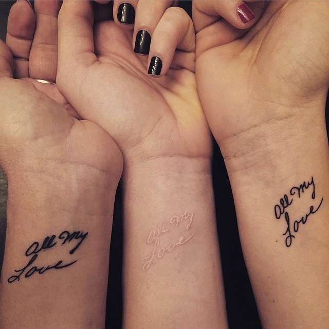 Tatuaggi amicizia con scritta All my love