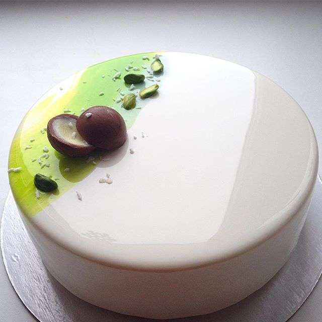 Torta a specchio della pasticciera Olga Noskova