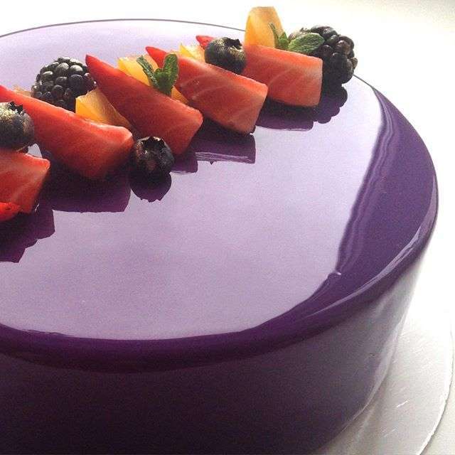 Torta alle more e frutta