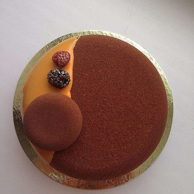 Torta cioccolato e mango