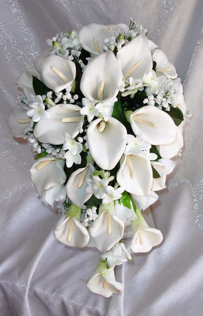 Bouquet bianco a cascata