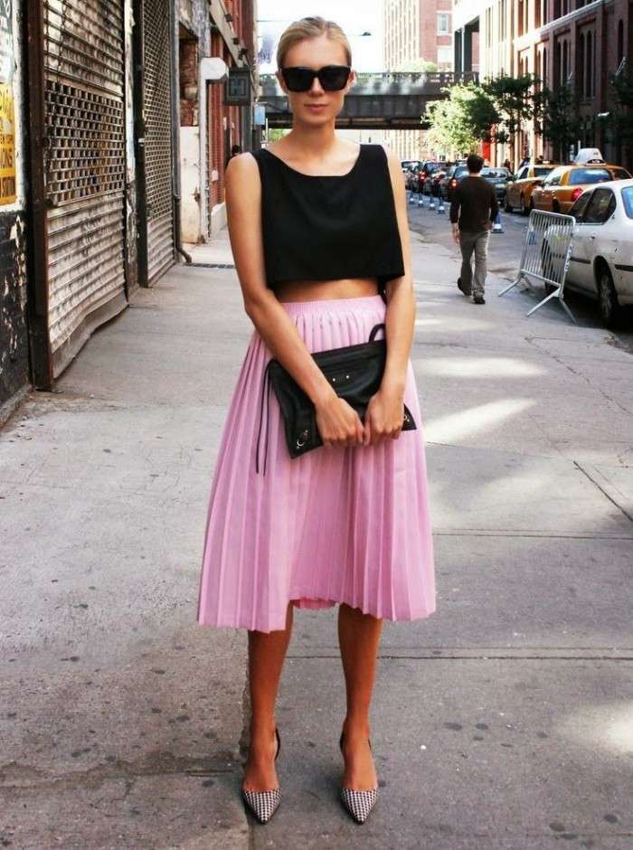 Crop top e gonna a pieghe