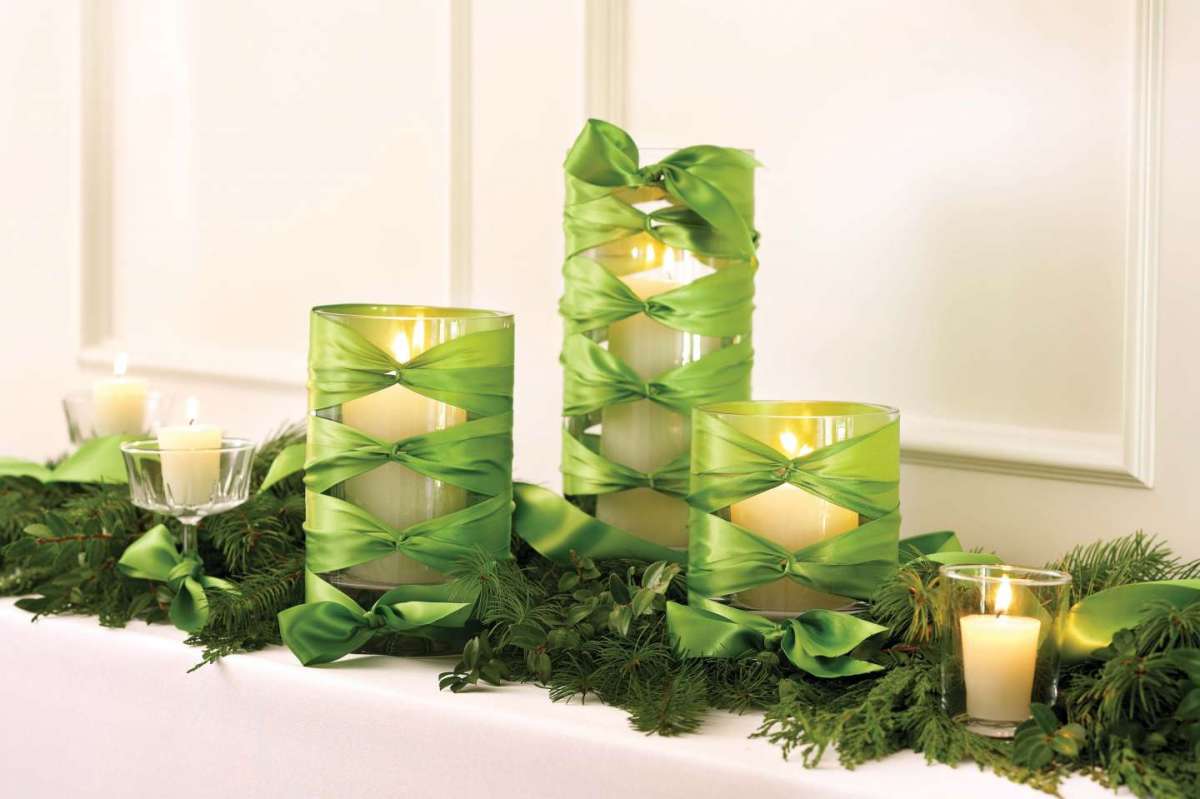 Decorazioni con candele in verde