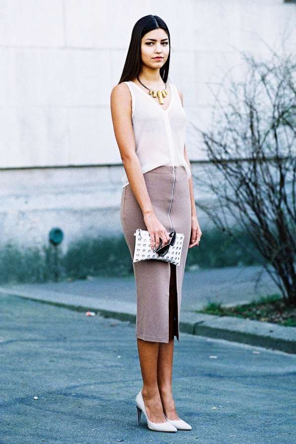 Look con tubino beige