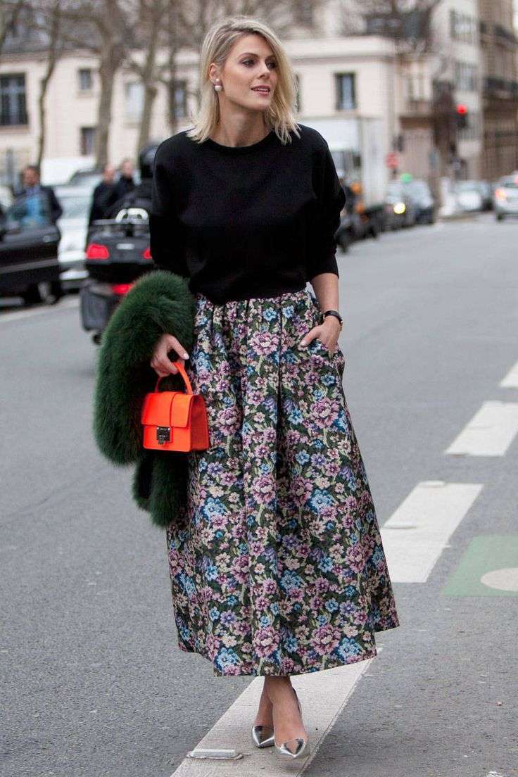 Look invernale con gonna a fiori