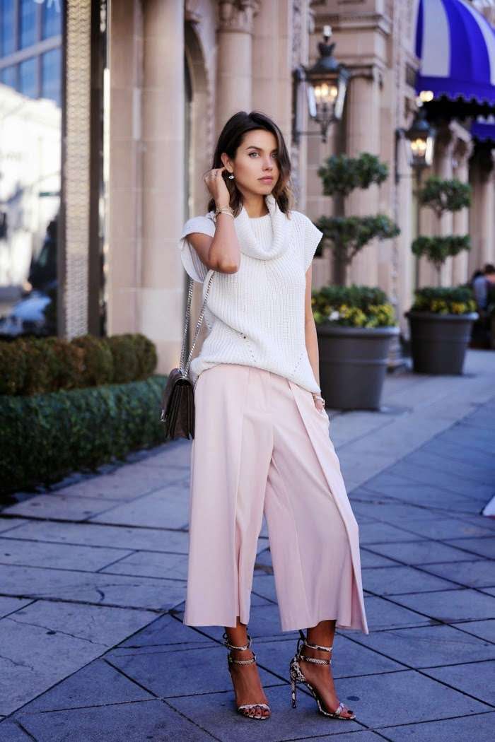 Pantaloni culotte rosa