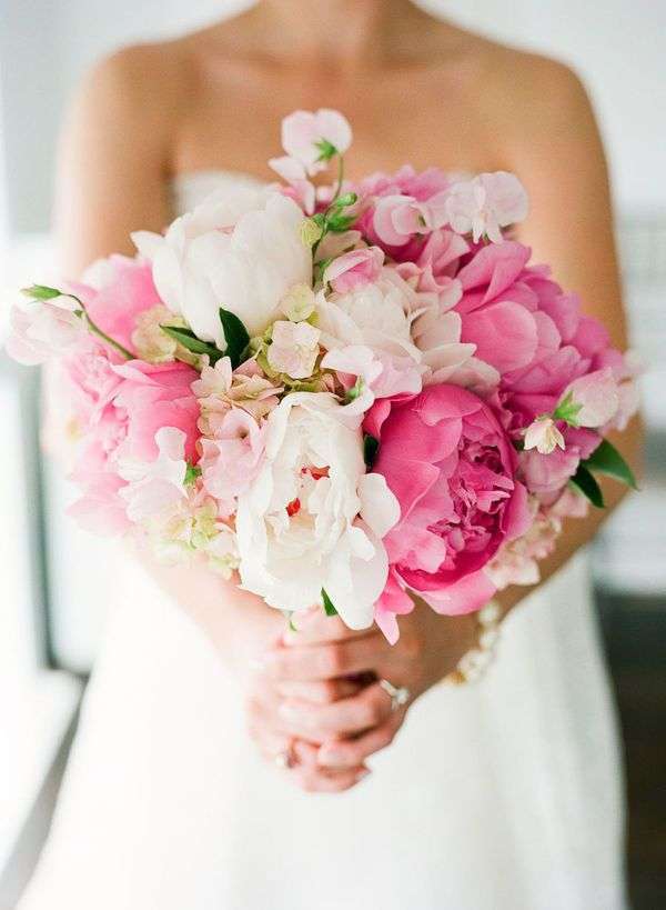 Bouquet rosa e bianco ampio