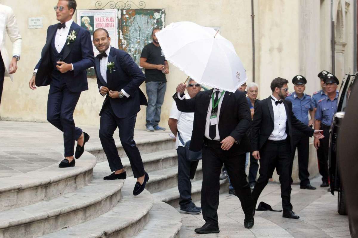Davor Luksic arriva in chiesa