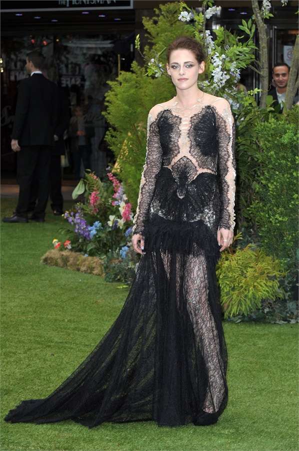 Kristen Stewart con abito in pizzo nero