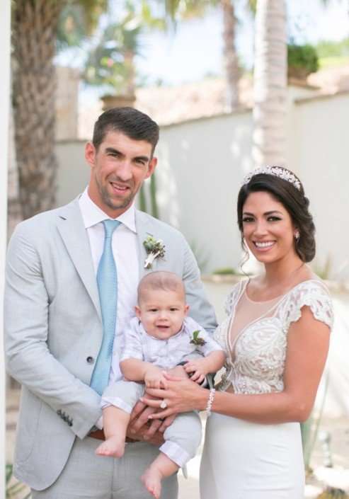 Michael Phelps e Nicole Johnson, dettaglio dell'abito