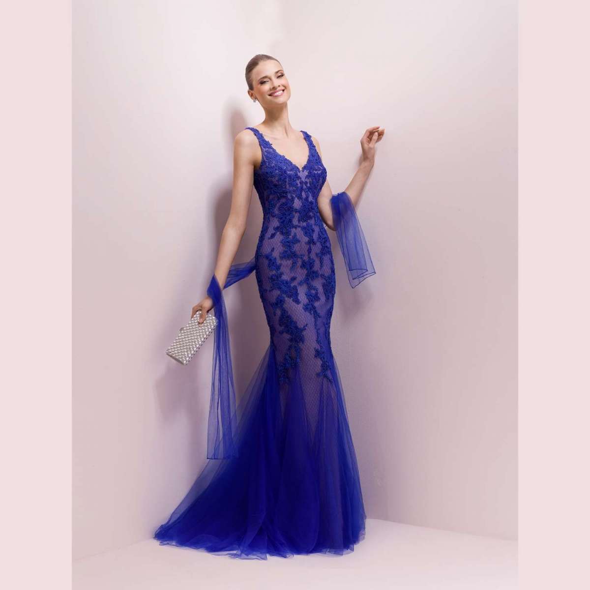 Abito blu con pizzo Nicole Spose