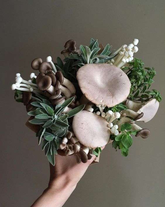 Bouquet con funghi