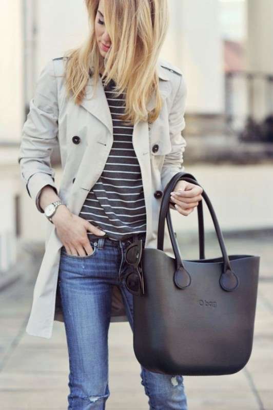 Look casual con trench