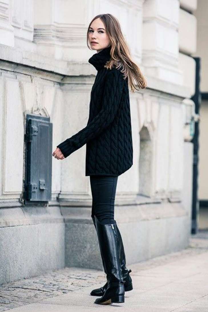 Look in total black con riding boot