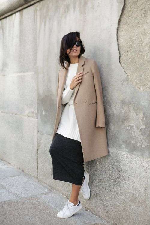 Look minimal con tubino nero