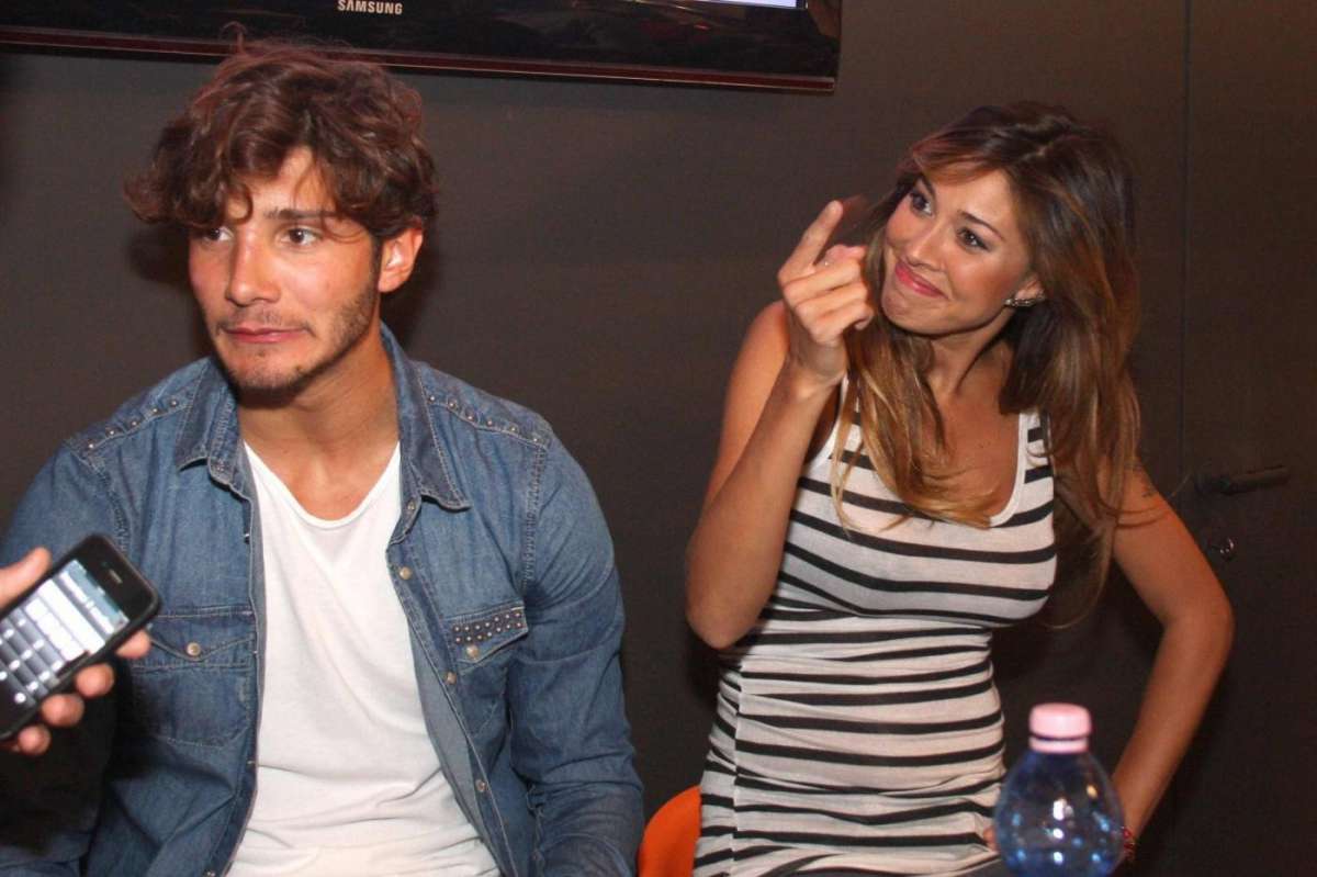 Belen Rodriguez con Stefano De Martino al Pitti Uomo Firenze