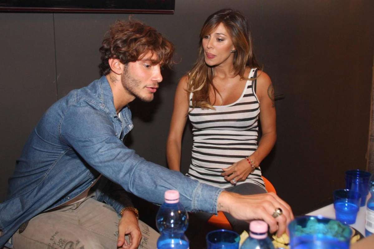 Belen Rodriguez e Stefano De Martino al Pitti Uomo