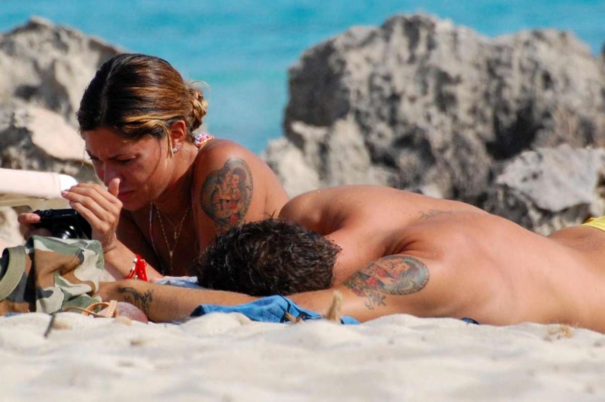 Belen Rodriguez e Stefano De Martino in vacanza relax a Formentera