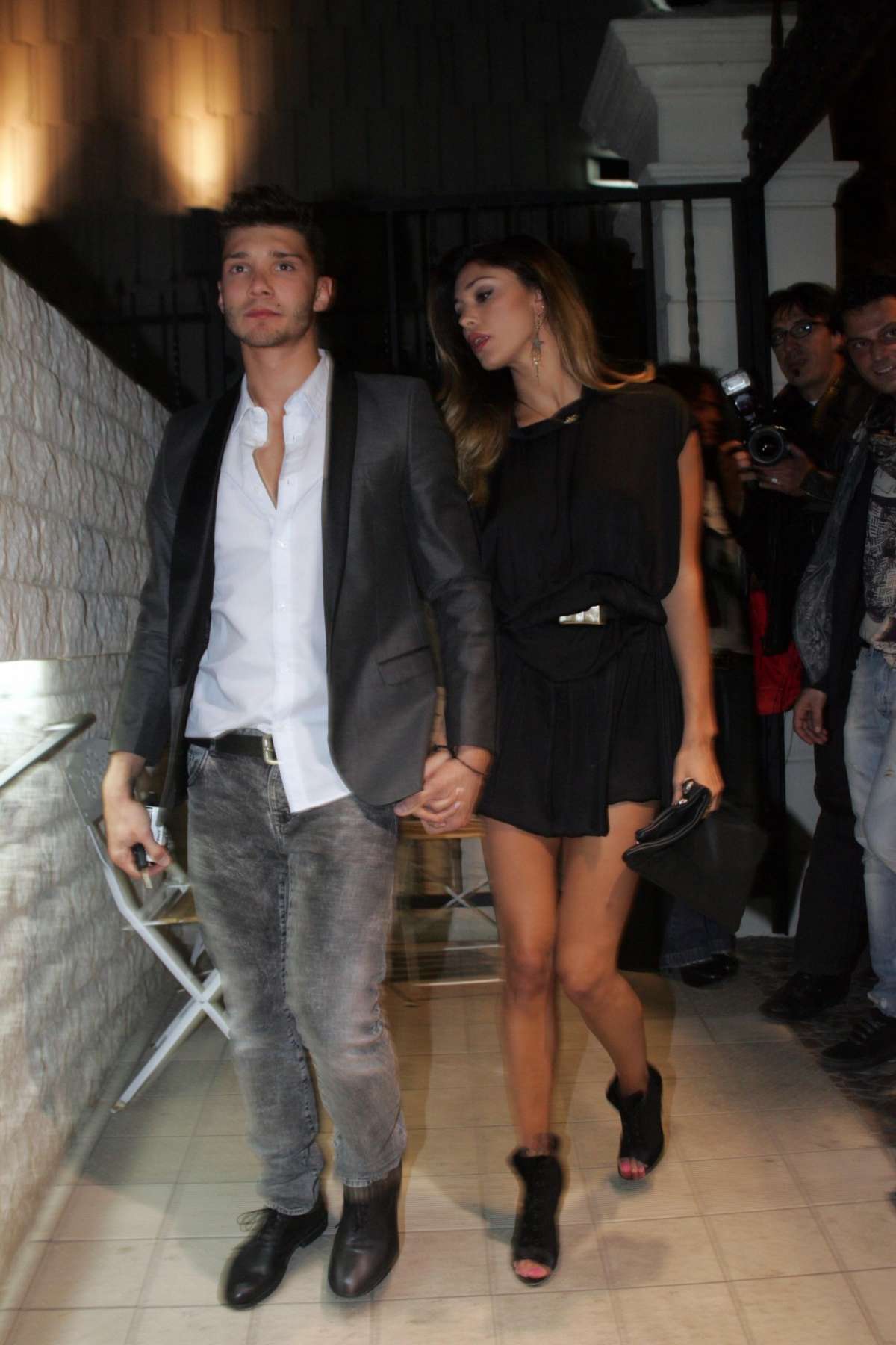 Belen Rodriguez e Stefano De Martino mano nella mano