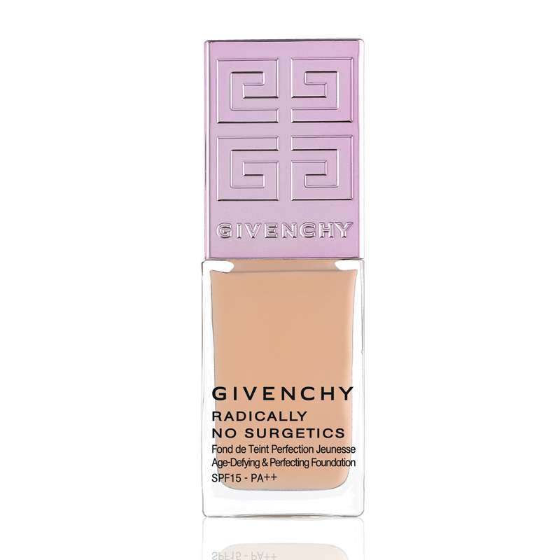 Fondotinta antietà Givenchy