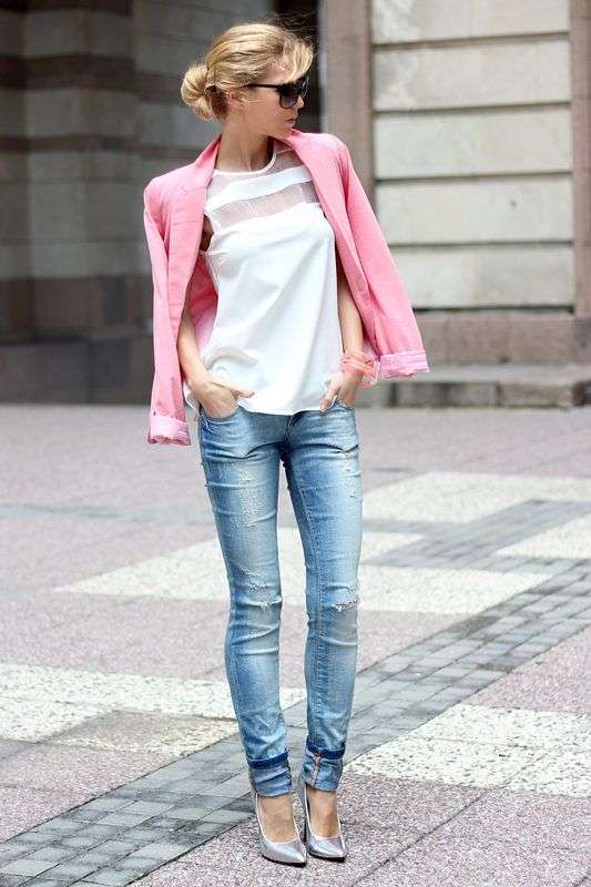 Jeans chiari e blazer