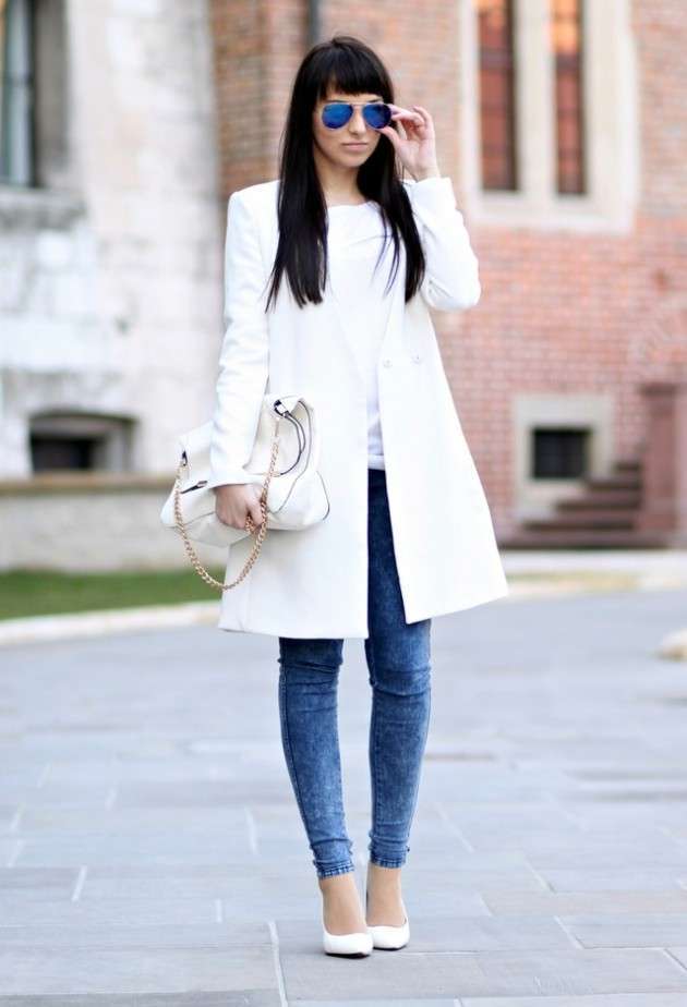 Jeans stretti e cappotto