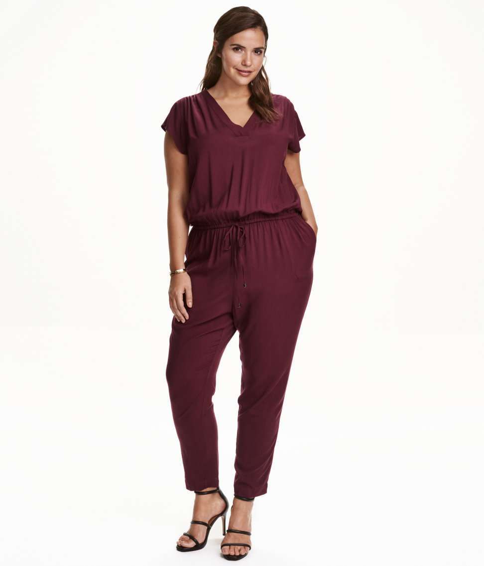 Jumpsuit ampio sui fianchi