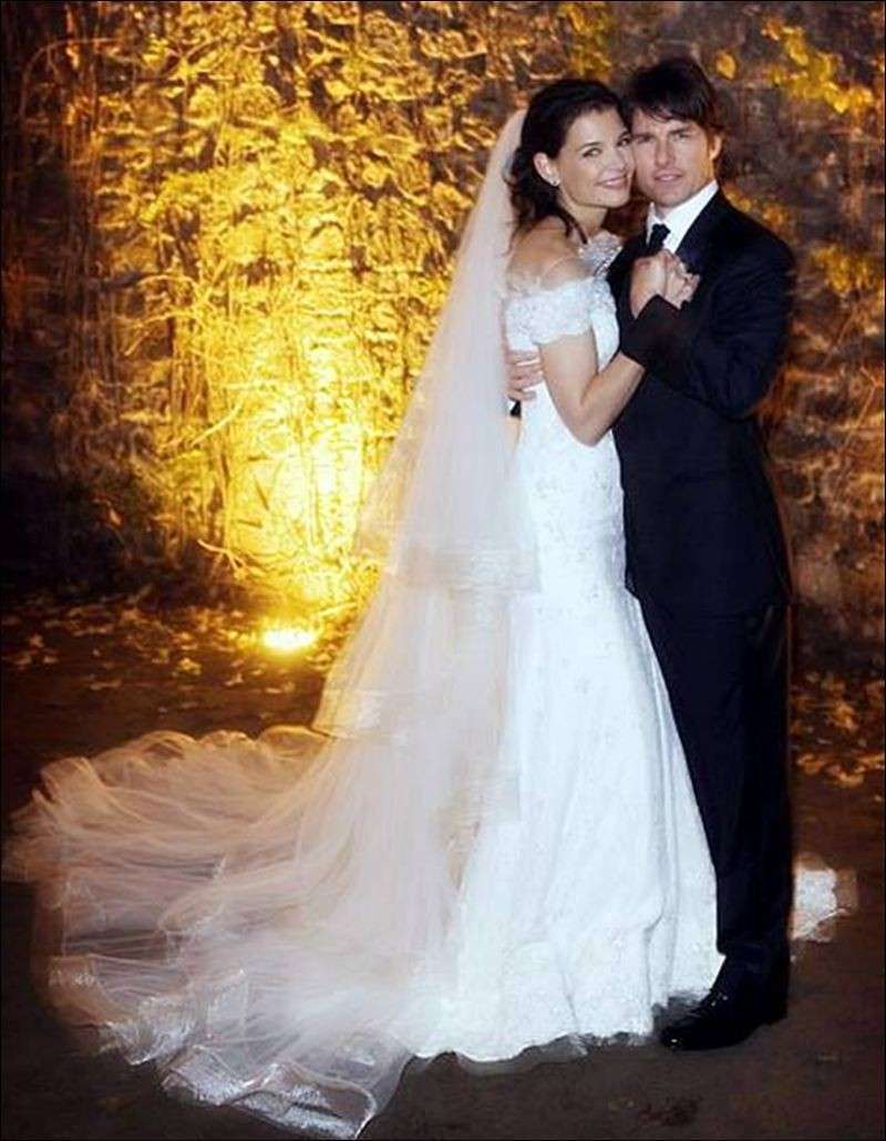 Katie Holmes con abito da sposa Armani