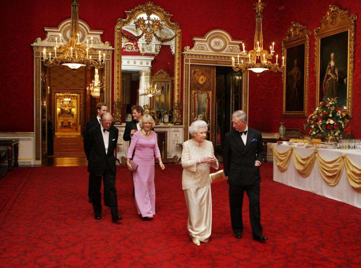 La famiglia reale inglese festeggia i 60 anni del principe Carlo nel 2008