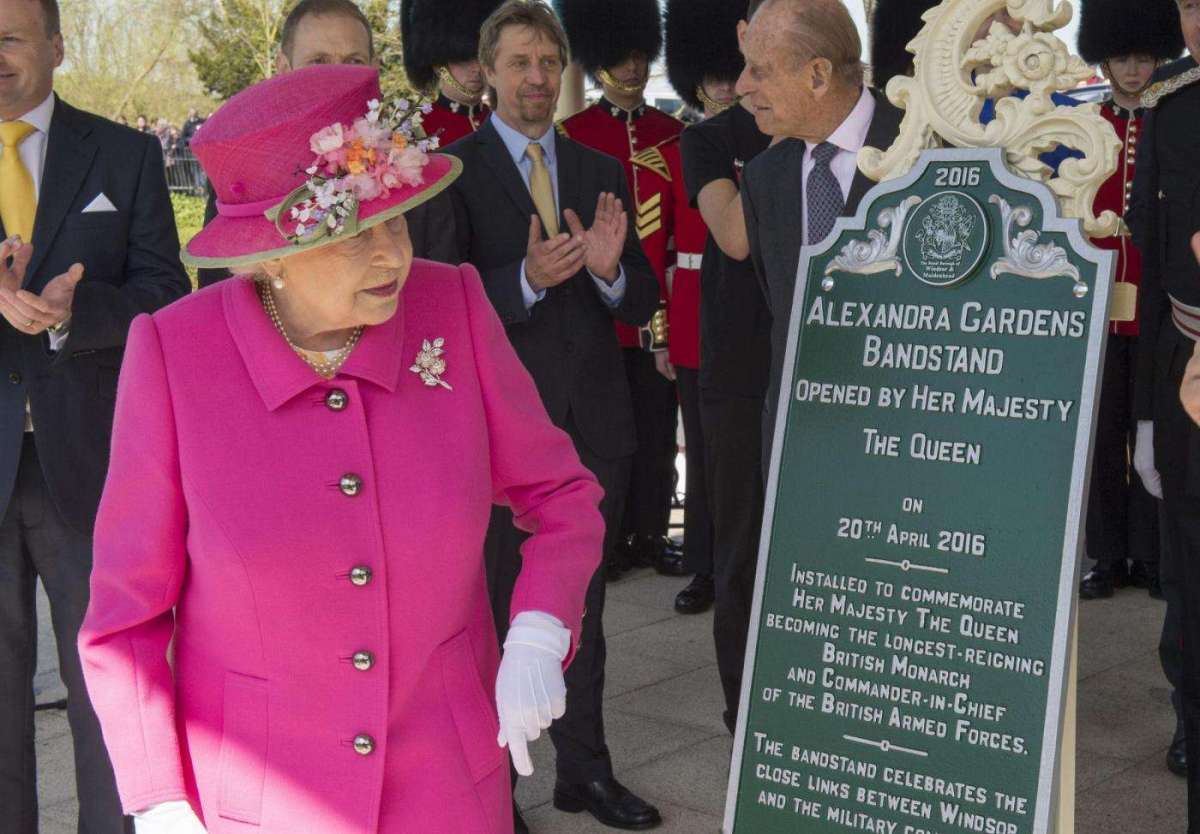 La regina Elisabetta II a Windsor per le celebrazioni del 90esimo compleanno