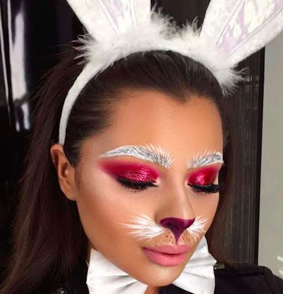 Occhi fucsia per make up da coniglietta