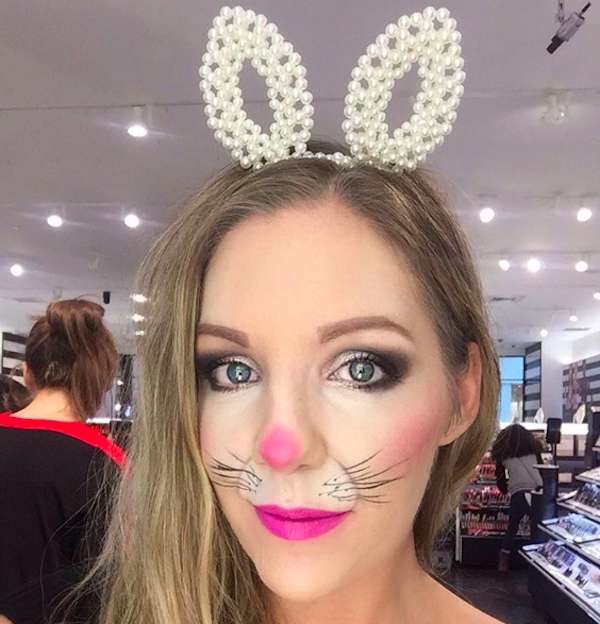 Trucco da coniglietta labbra fucsia