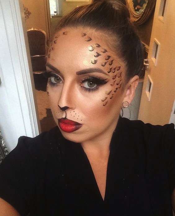 Trucco da leopardo per Carnevale con labbra rosse