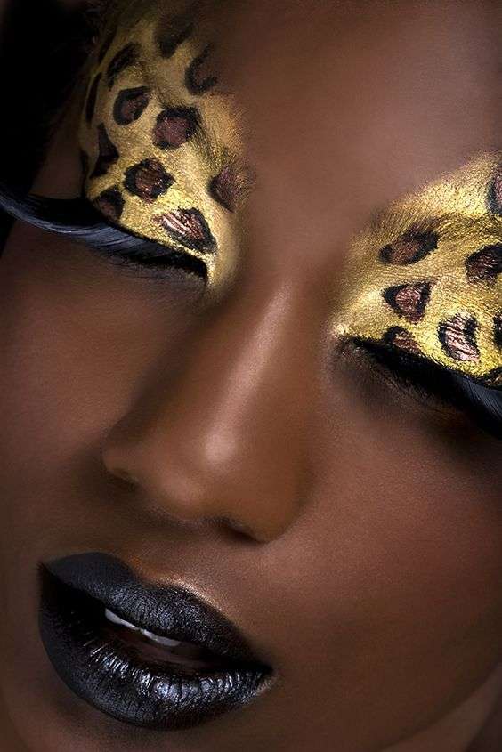 Trucco occhi da leopardo