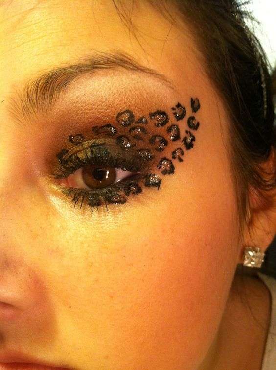 Trucco occhi stile leopardo