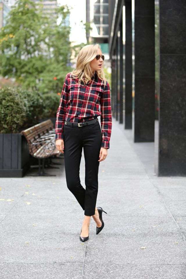 Camicia e pantaloni neri