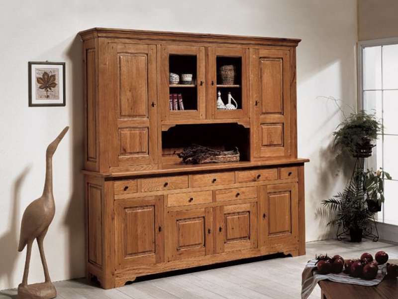 Credenza in stile rustico