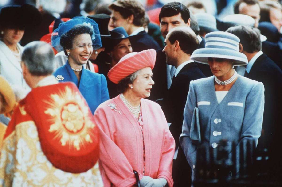 Elisabetta con Lady Diana