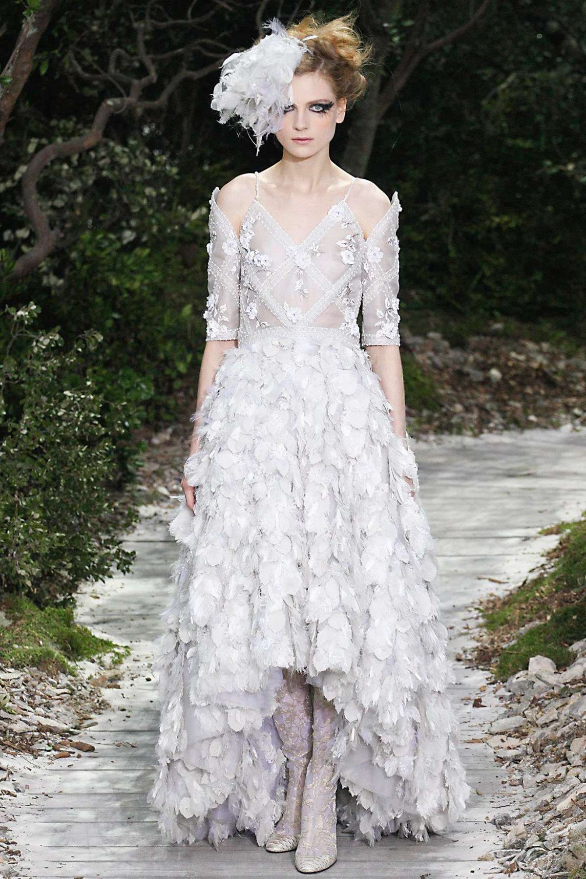 Abito da sposa con ruches dalla collezione Spring 2013