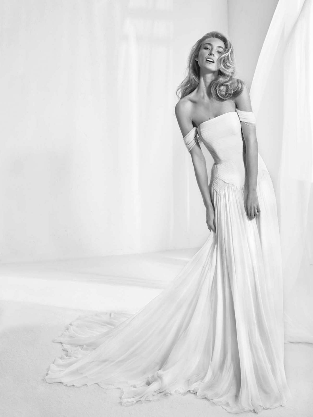 Abito da sposa plissettato Atelier Pronovias