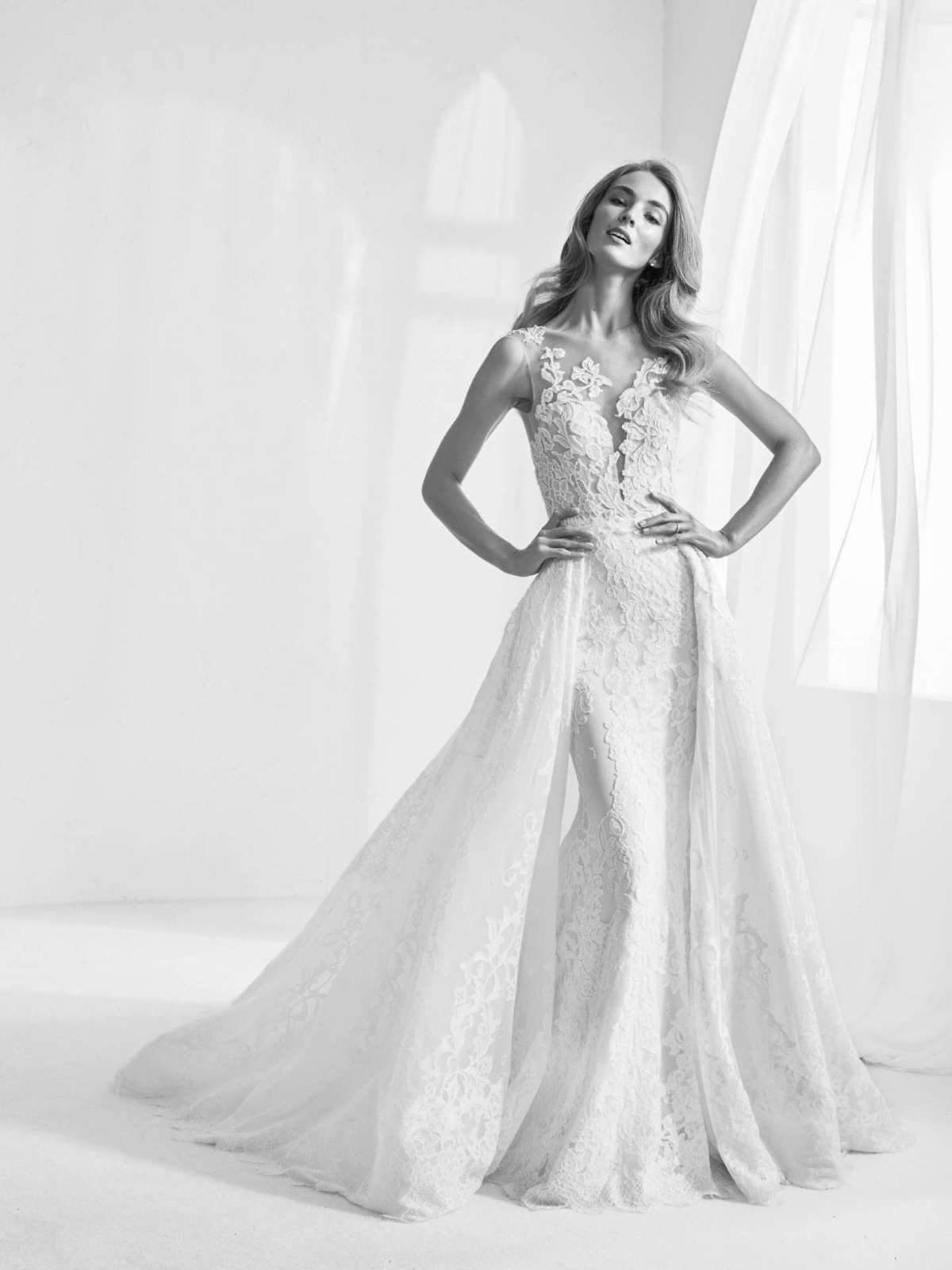 Abito scivolato con maxi peplum Atelier Pronovias