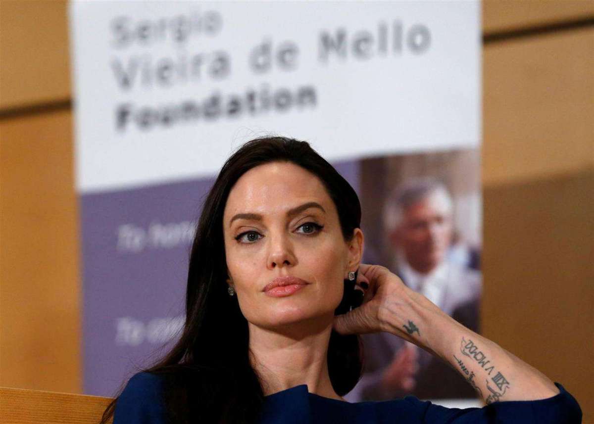 Angelina sicura e serena a Londra