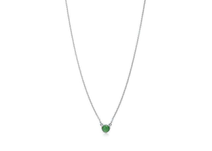 Collana con pietra verde