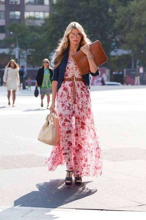 Look estivo con abito a fiori