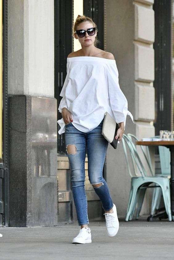 Look estivo con sneakers bianche