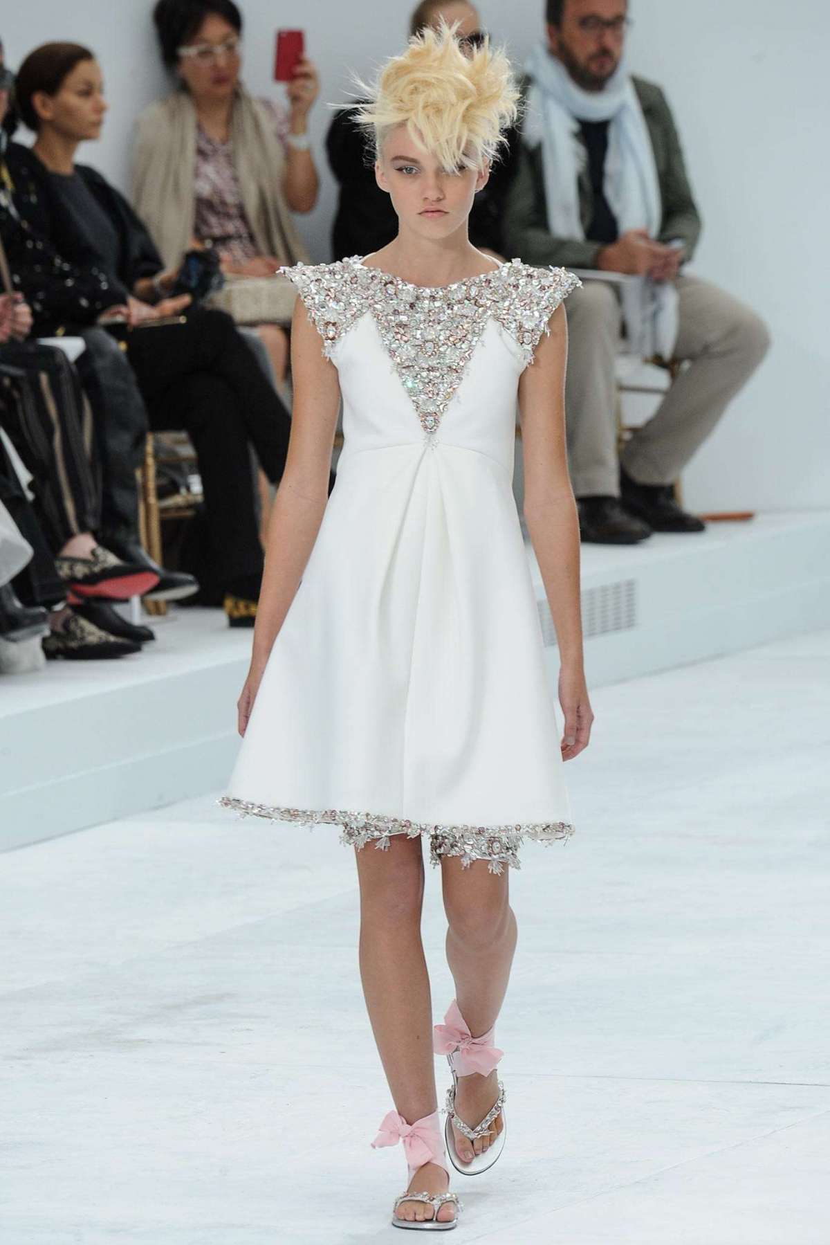 Minidress da sposa Chanel dalla collezione 2014