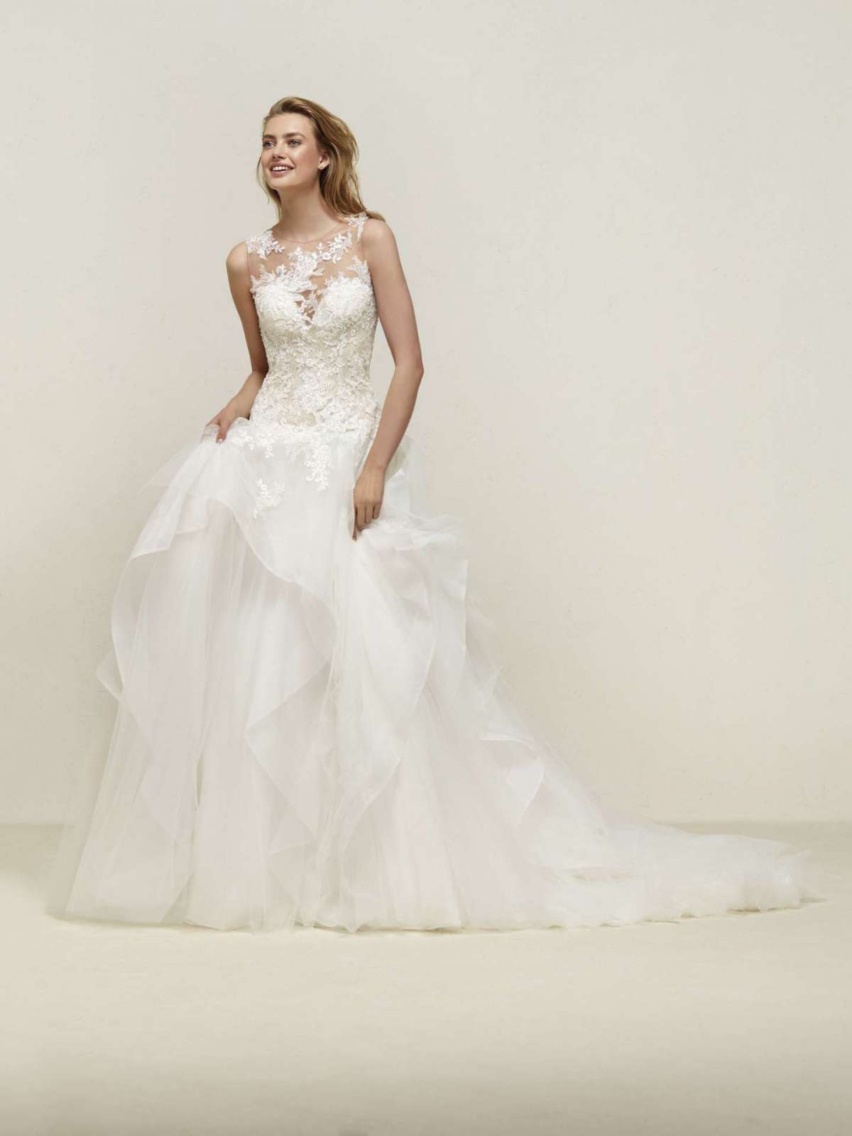 Vestito da sposa con ruches